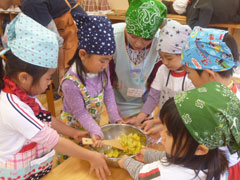 食物栄養専攻の学生さんとの交流