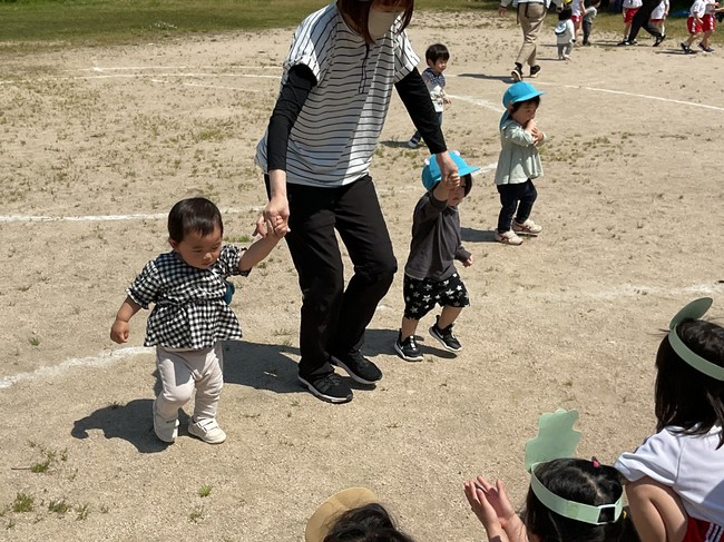 １