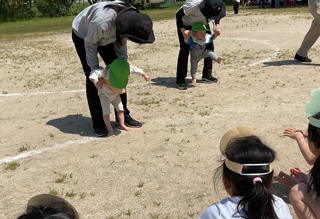 １