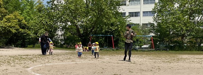１